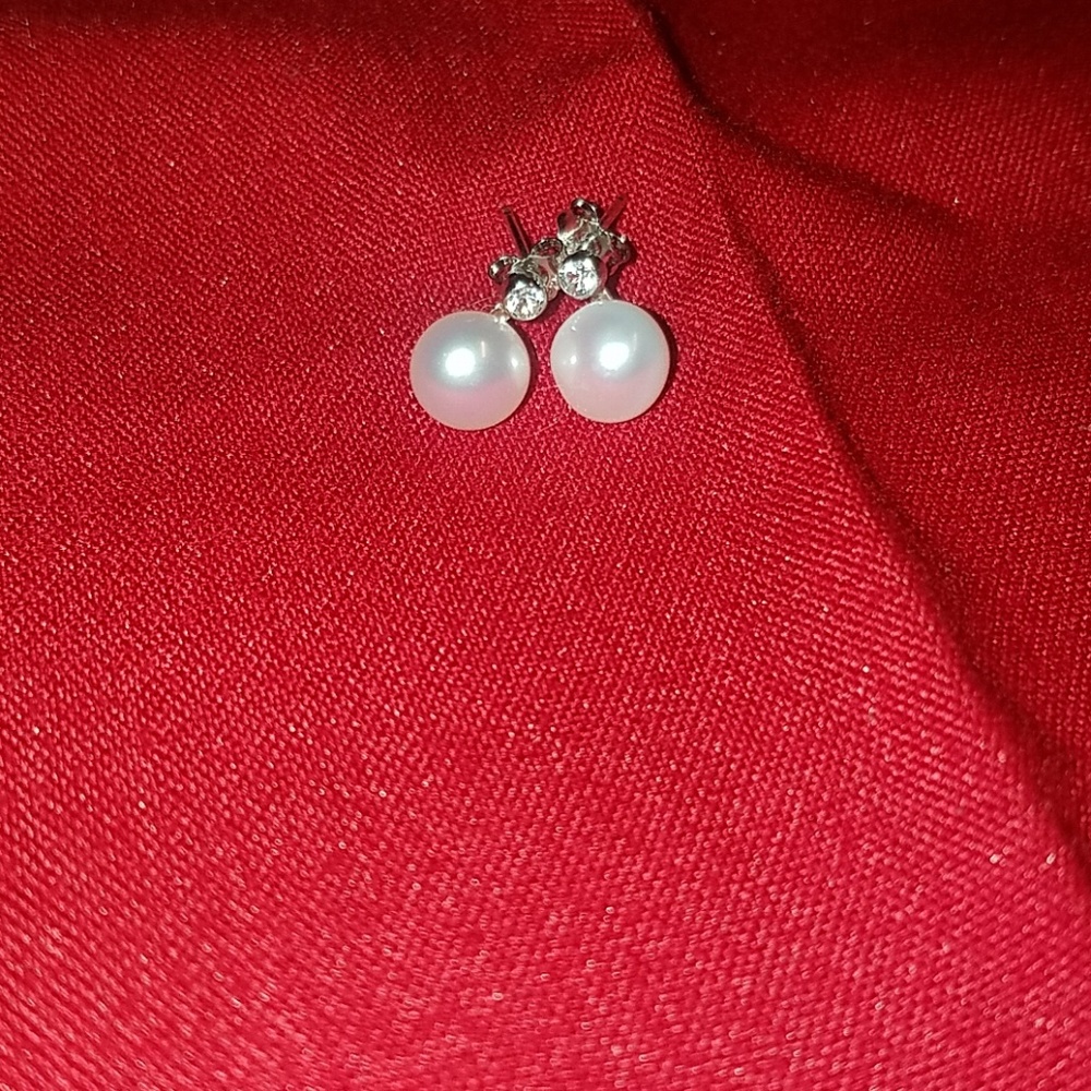 Natural Pearl earrings